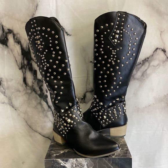 Shoes - Black western style knee-high studied boots